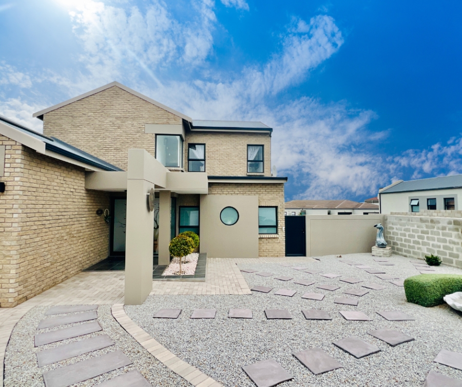 3 Bedroom Property for Sale in Myburgh Park Western Cape
